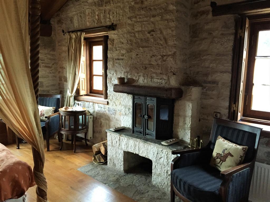 Old Inn Gorianadhes ภายนอก รูปภาพ