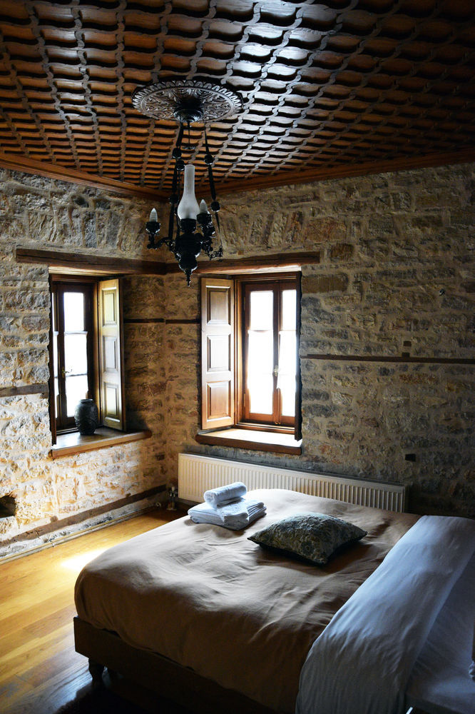 Old Inn Gorianadhes ภายนอก รูปภาพ